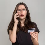 La OCU te protege de los timos online: Si te piden esto, es una estafa segura