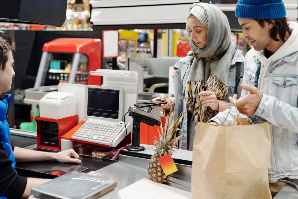 La estrategia psicológica de los supermercados que impulsa tus compras sin que lo percibas 1 Moncloa No siempre pagas el precio que marca el producto