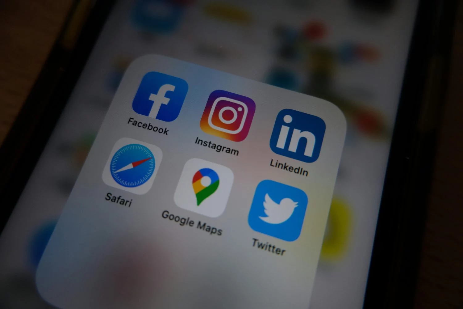 Cómo exprimir LinkedIn al máximo para que las ofertas de trabajo te encuentren a ti