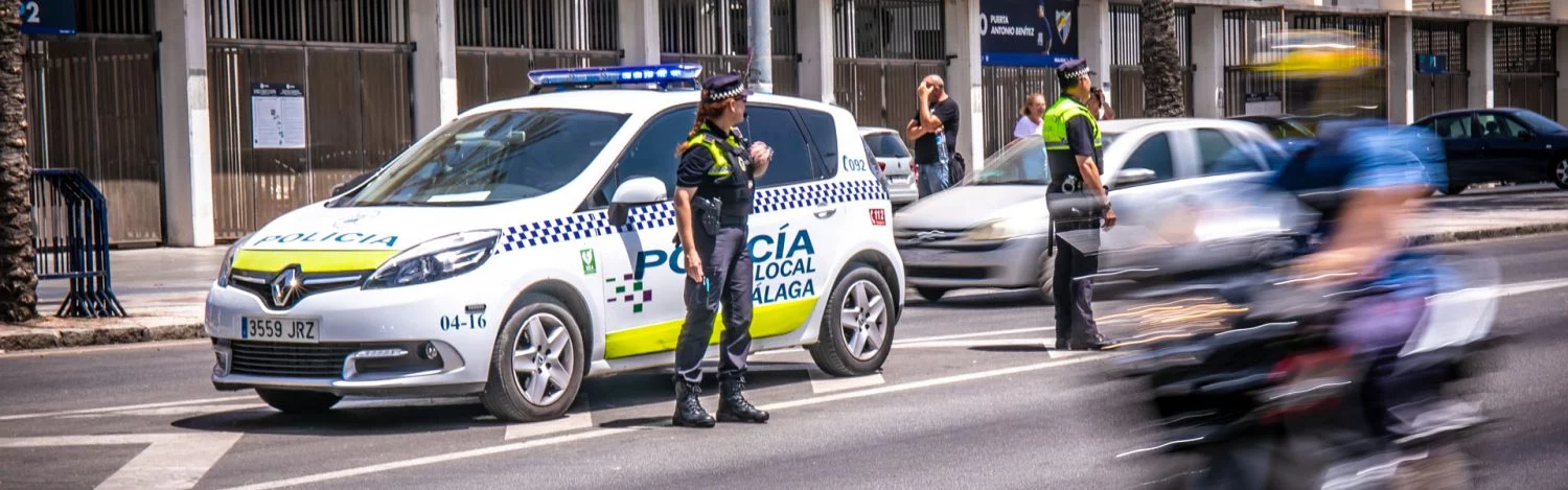 Foto de archivo de la policía local de Málaga que podrá incorporar militares. AGENCIAS