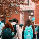 Descubre la inesperada carrera universitaria en Galicia que tiene más ofertas de empleo que Medicina y Educación