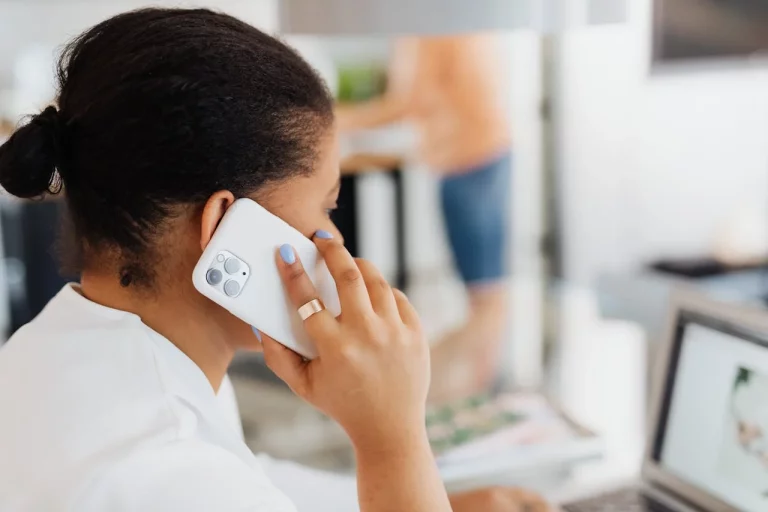 El interruptor ‘anti-espía’ de Google que debes activar para proteger tus conversaciones