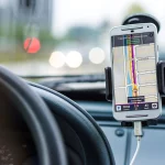 Este fallo con el GPS al volante puede dejarte sin dinero: así advierte la DGT para evitar despistes
