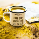 Así es el té ayurvédico de moda que todos quieren: menos inflamación y nada de estrés con un solo sorbo natural