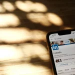 Conoce las plataformas españolas que te permiten trabajar en remoto sin moverte del sofá