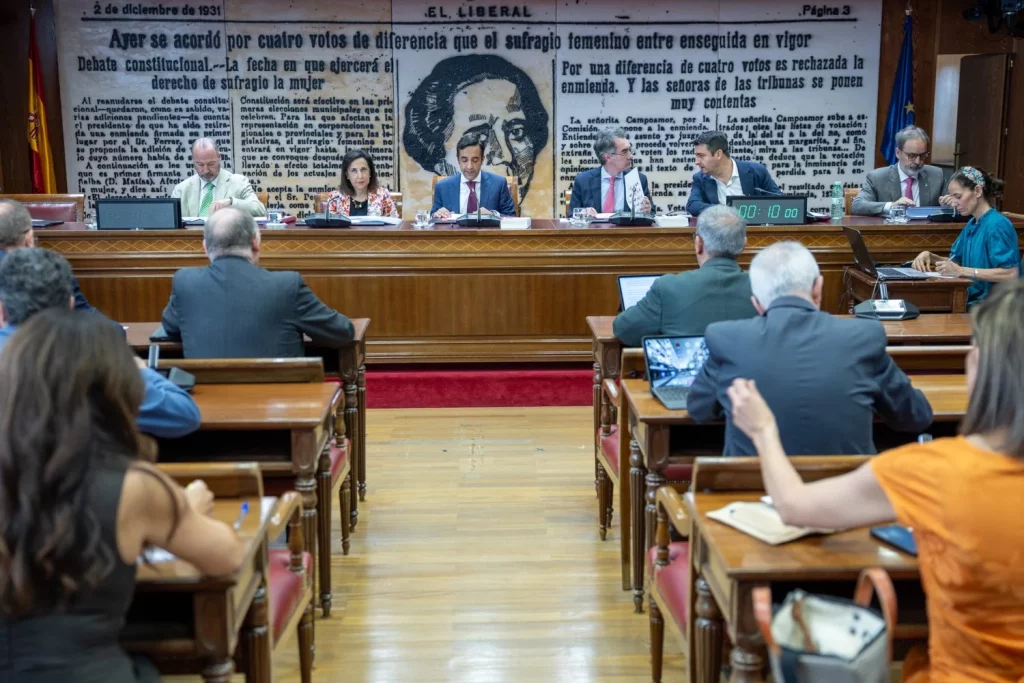 Robles: “La inversión en seguridad y defensa y la realizada en bienestar pueden y deben ser complementarias” 2 Moncloa 54617348445 8c6d7e514c k Moncloa
