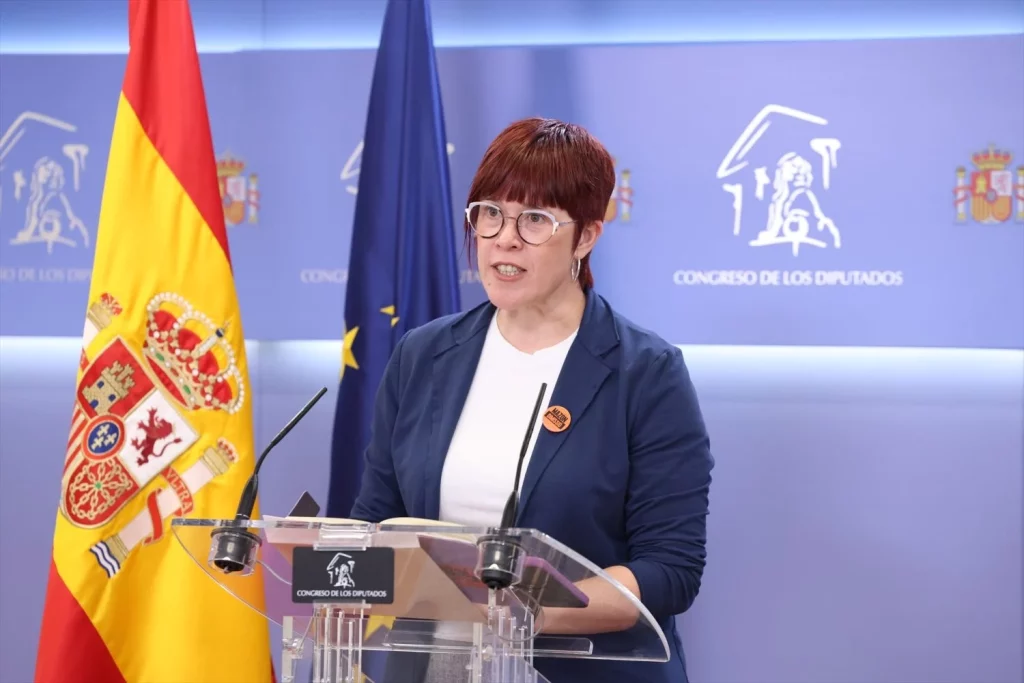 Izquierda Unida y Compromís abren brecha en Sumar por la protección de Díaz a Sánchez 2 Moncloa La portavoz de Compromís en el Congreso, Águeda Micó (Fuente: Agencias)