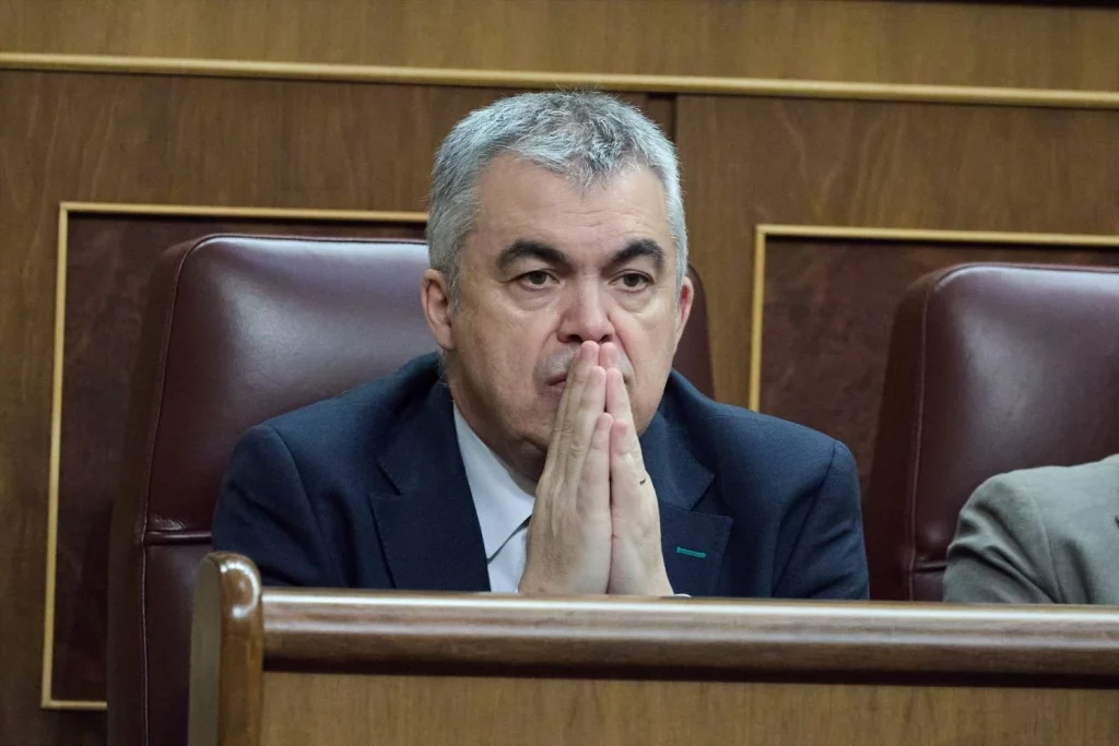 Todos los audios del Caso Koldo: "El Presidente dijo que era un corrupto y que me quería muerto" 4 Moncloa El secretario de Organización del PSOE, Santos Cerdán, durante una sesión plenaria en el Congreso de los Diputados, a 12 de junio de 2025 (Fuente: Agencias)