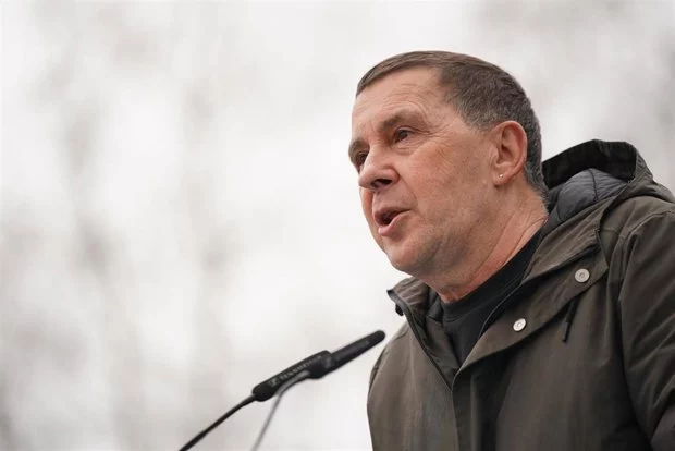 EH Bildu intenta capitalizar el desgaste del PNV por los negocios de CAF con Israel 1 Moncloa Otegi Moncloa