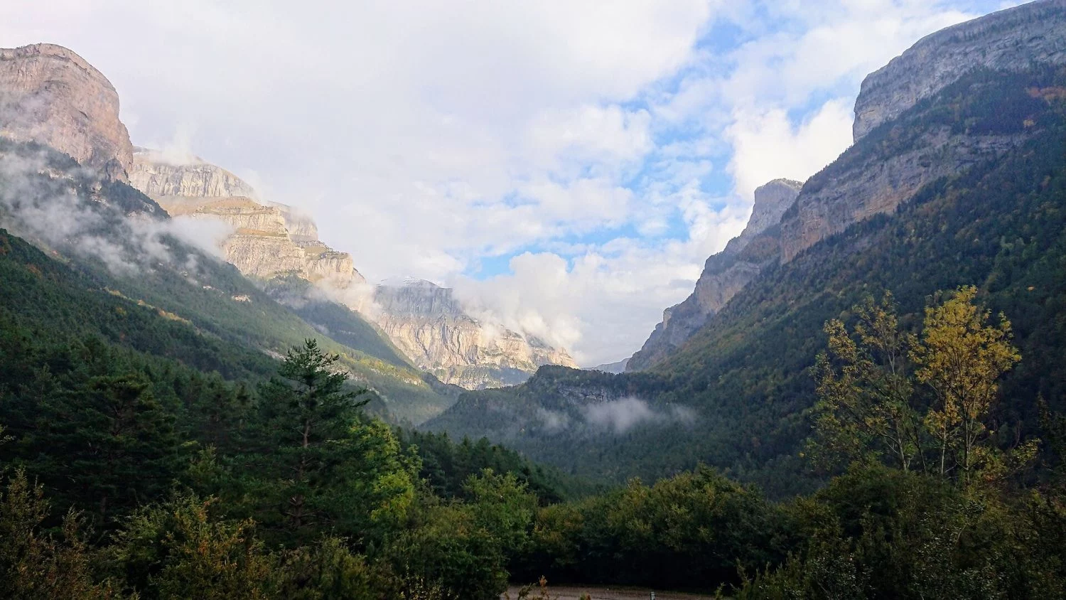 Vas a llorar de la emoción: la ruta de senderismo en los Pirineos que te cambiará la forma de ver la montaña