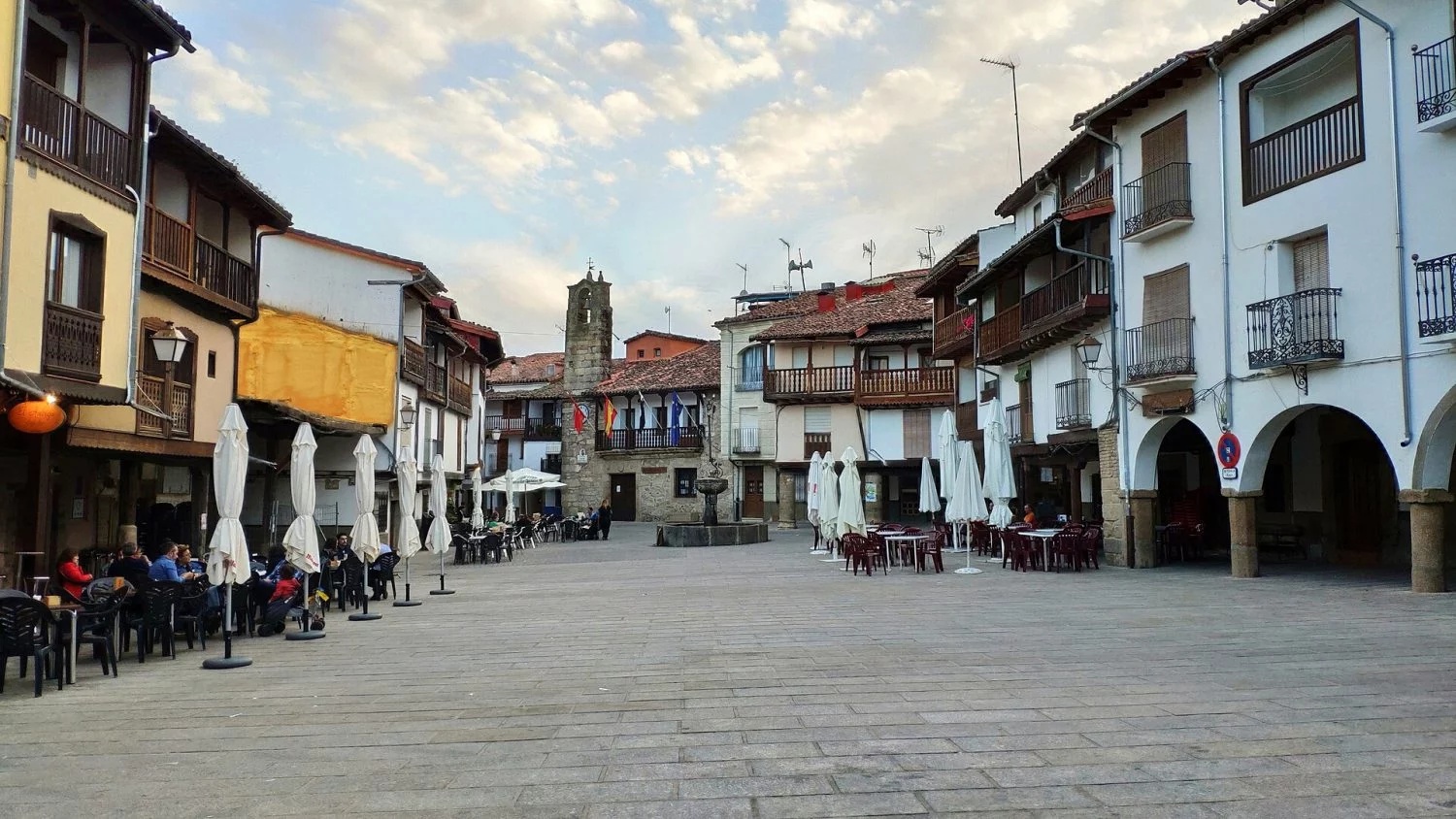 Este es el último pueblo de España donde no llega la electricidad, ideal para este desconectar este verano
