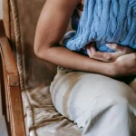 No es magia, este aceite natural puede aliviar los síntomas del síndrome premenstrual