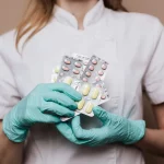 Un reputado farmacéutico advierte del mal uso que hacemos del Omeprazol: «No es un protector estomacal»