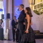 Montserrat recibe a Felipe VI y Letizia con ambiente tenso y un inesperado discurso en catalán