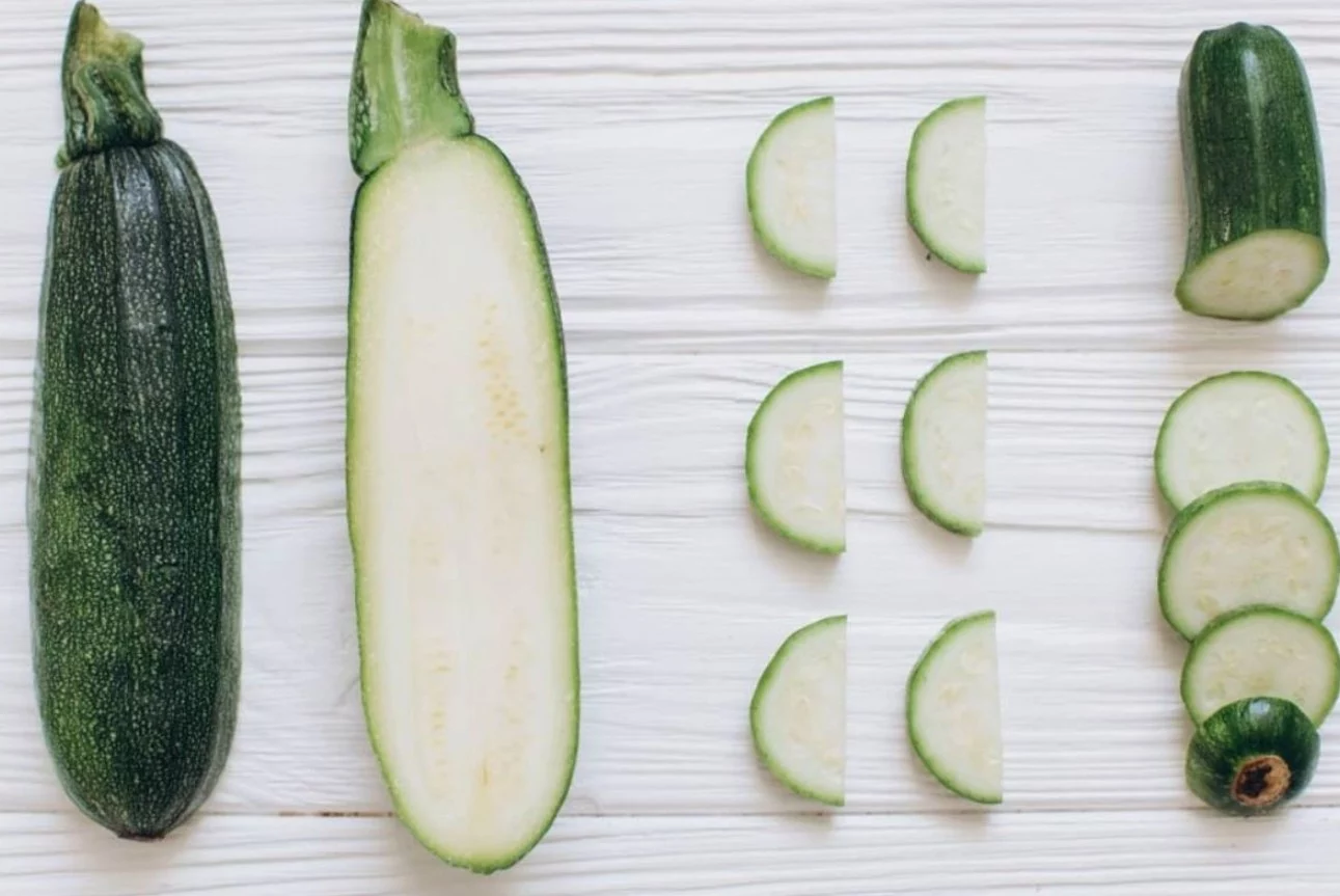 Así consigo que mis hijos coman verdura sin rechistar: La crema de calabacín con un ingrediente secreto que les encanta.