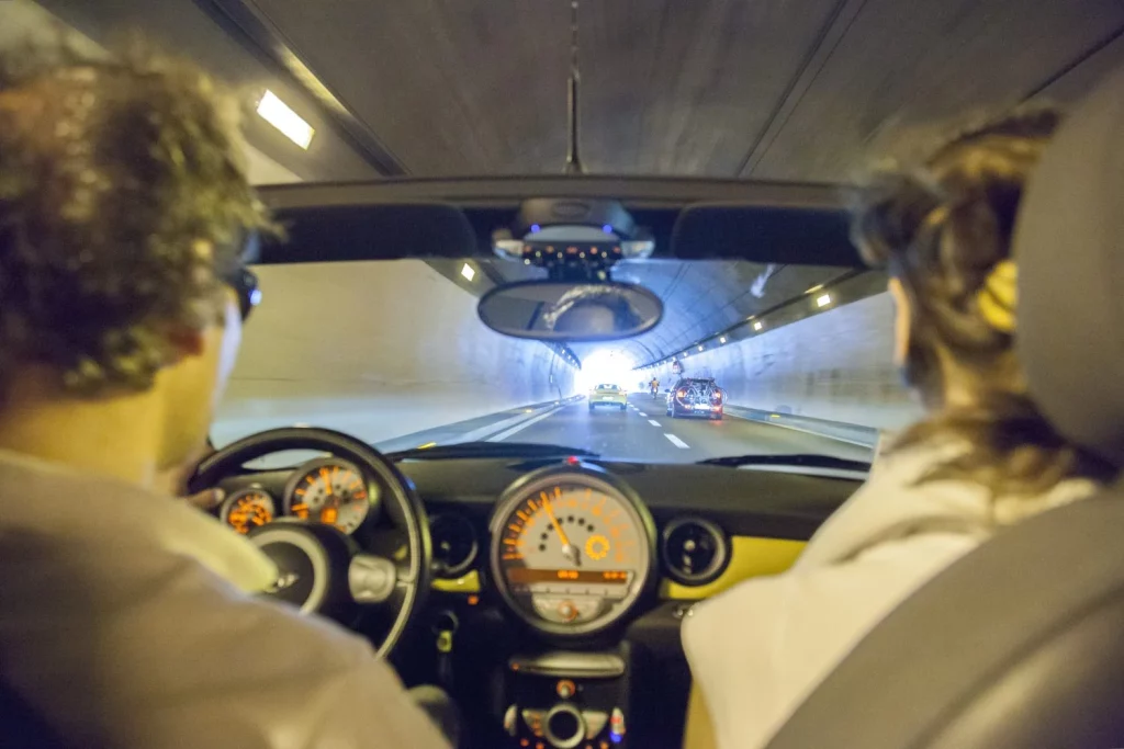 ¿Recibiste una multa de la DGT? Aquí te decimos cómo recurrirla efectivamente en 3 pasos 3 Moncloa QUÉ SUCEDE DESPUÉS DE PRESENTAR EL RECURSO ANTE LA DGT