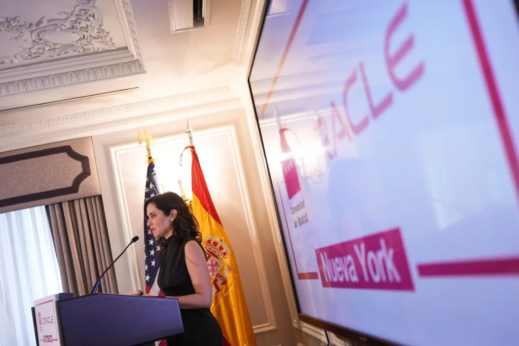El 'modelo madrileño' de Ayuso crece un 3% y sigue liderando la economía española 1 Moncloa Ayuso en Nueva York (Fuente: Comunidad de Madrid)