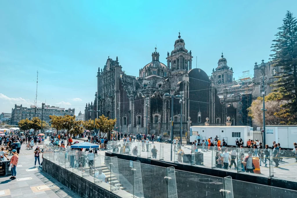 El timo de las falsas ONG que arruinan tus vacaciones