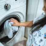 Este truco en tu lavadora reduce el consumo eléctrico un 30% y alarga la vida de tu ropa