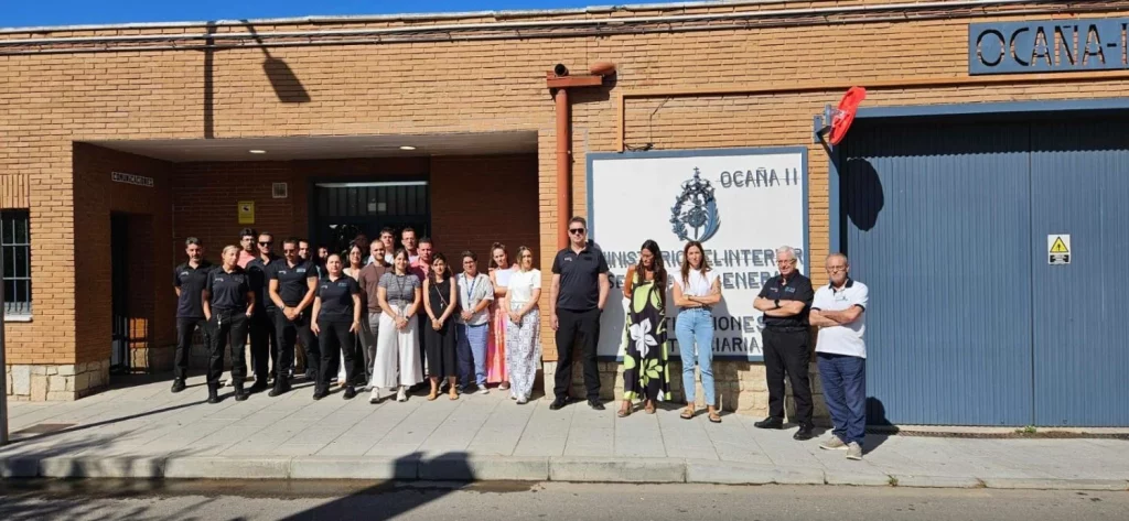 Cientos de funcionarios de prisiones protestan por la agresión sexual a una psicóloga 3 Moncloa 1 Moncloa