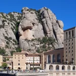 ¿Buscas un lugar único para desconectar? Este monasterio en la montaña es la respuesta