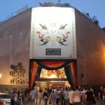 El mercado donde comes por 5€ lo mismo que los chefs con estrella Michelin
