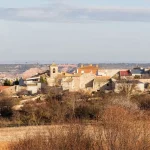 El pueblo español donde viven 7 personas y buscan nuevos vecinos con casas a 1€
