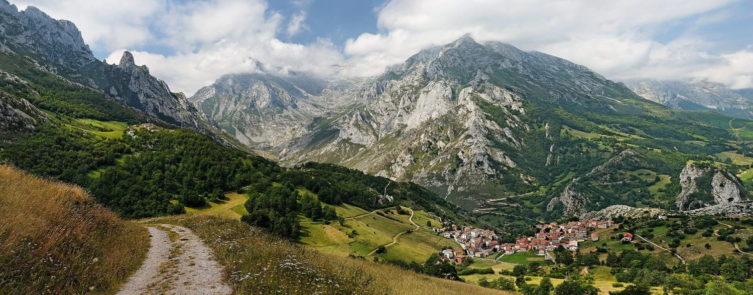 La ruta del queso más 'salvaje' de España: un viaje al corazón de los Picos de Europa