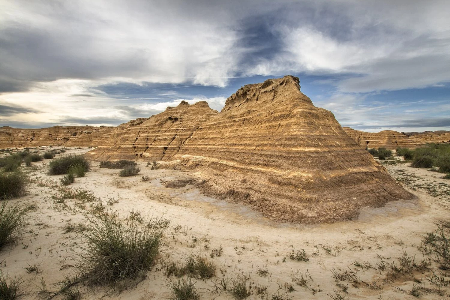 El paisaje lunar en España donde se rodó 'Juego de Tronos' y te sentirás en otro planeta