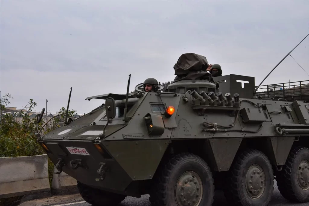 El combate en alta intensidad y el despliegue exterior nuevas pautas de Defensa 3 Moncloa EuropaPress 2828897 ejercito patrullando perimetro fronterizo espana marruecos frontera ceuta Moncloa