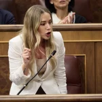 Noelia Núñez agita Fuenlabrada con el techo de cristal de Alfonso Serrano encima