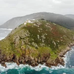 El ‘faro del fin del mundo’ no está en Finisterre: se esconde en la isla más remota de las Baleares