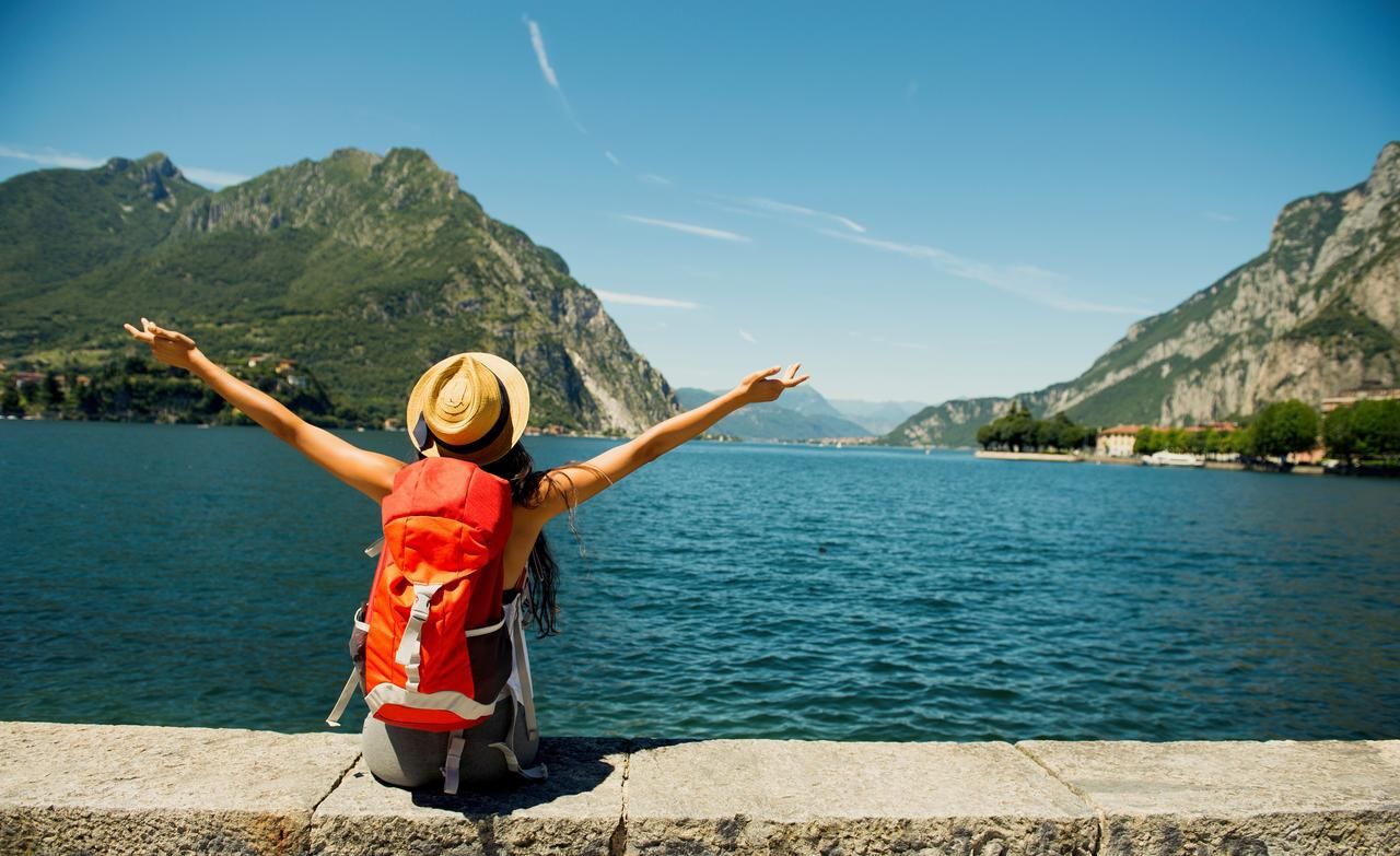 Allianz Partners: más de la mitad de los españoles ha cambiado su forma de viajar para ser más sostenible 1 Moncloa Ms de la mitad de los espaoles ha cambiado su forma de viajar este verano para reducir su impacto en el medio ambiente Moncloa