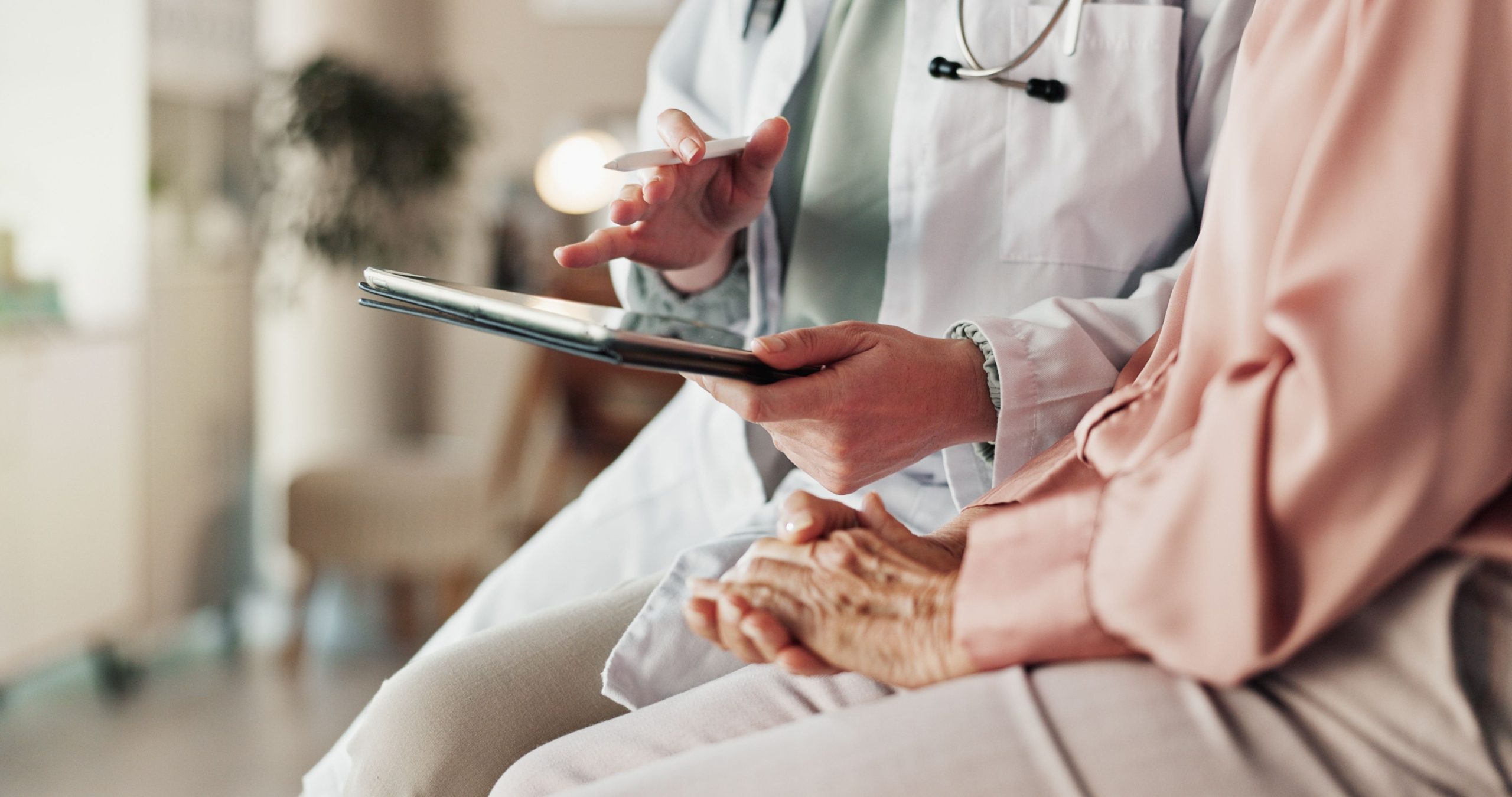 NP Assistance Publique Hpitaux de Pars renueva su confianza en Atos adjudicndole dos contratos para el cuidado de ms de 8 millones de pacientes anuales scaled Moncloa