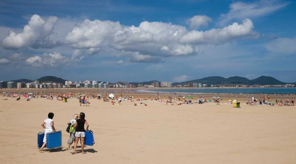 Conoce la playa de Cantabria donde la arena 'canta': el misterioso fenómeno acústico que la ciencia aún no explica del todo