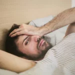 ¿Dolor de cabeza frecuente? Este hábito diario podría ser la causa y en verano se vuelve más grave
