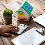 El error en la factura de la luz que te puede estar costando 100€ al año y que puedes cambiar con una llamada