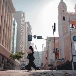 Una influencer que ama Madrid sufre un intento de ataque que pone en duda la hospitalidad del país