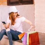 Mango lanza el accesorio clave que transforma cualquier look este verano, y hoy está a precio regalado