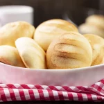 La receta de la abuela para revivir pan duro como recién horneado