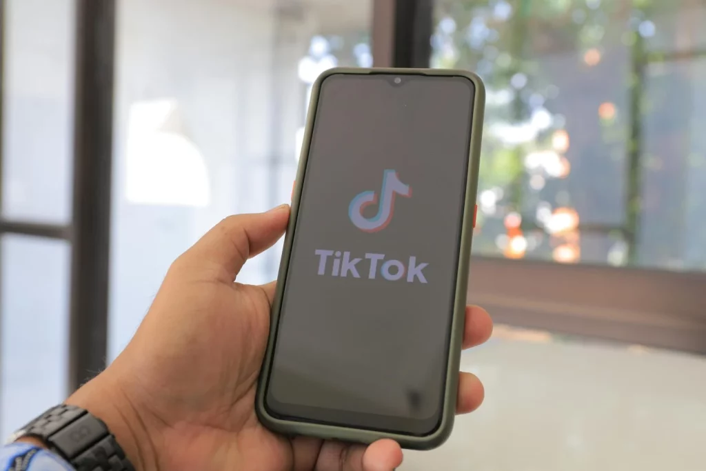 ¿Quieres petarlo en TikTok? Esta es la jugada maestra que usan los que lo consiguen 2 Moncloa El error común que debes evitar