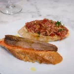 De tapas por Sevilla: el triángulo de oro de los bares con solera