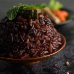 “Es un plato Michelin en tu mesa”: el chef de Alicante comparte su fórmula para un arroz negro único y perfecto
