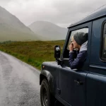 La razón por la que no debes usar el modo ‘eco’ del coche en carreteras de montaña