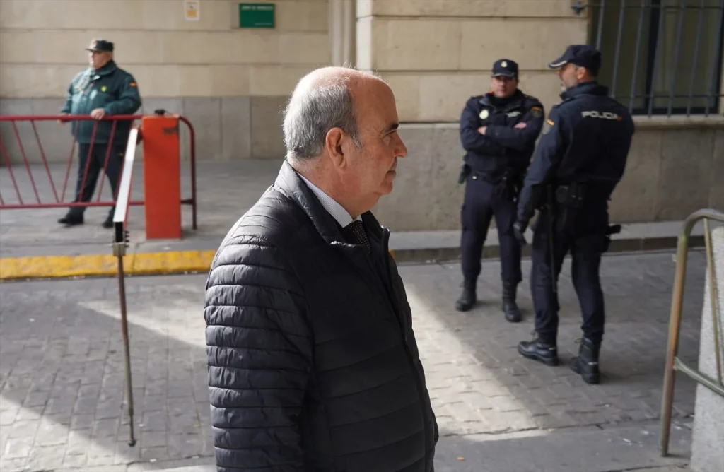 El gran pelotazo en Indra: El asalto político de Escribano con dinero público 2 Moncloa EuropaPress 2498468 exconsejero presidencia exvicepresidente lajunta andalucia gaspar zarrias Moncloa