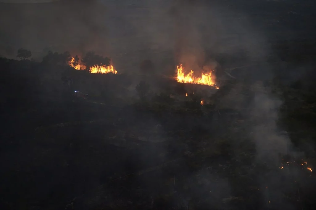 EuropaPress 4579778 incendio procedente portugal 17 julio 2022 oimbra ourense galicia espana Moncloa