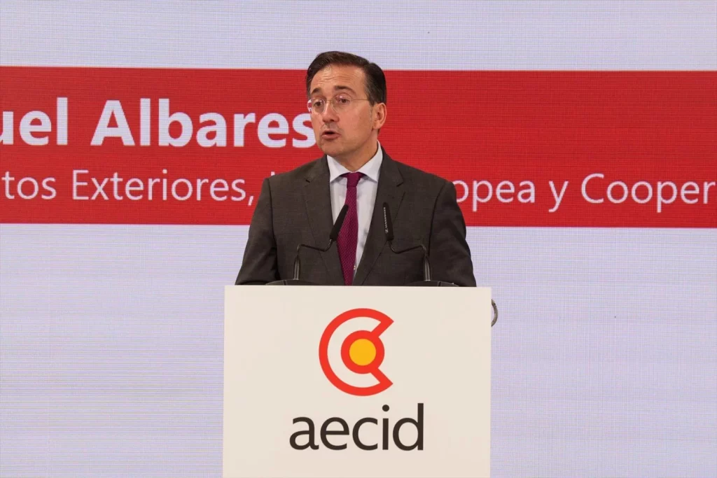 El complicado laberinto diplomático en el que se encuentra José Manuel Albares 3 Moncloa El ministro de Asuntos Exteriores, Unión Europea y Cooperación, José Manuel Albares, presenta la transformación institucional de la Agencia Española de Cooperación Internacional para el Desarrollo (Fuente: Agencias)