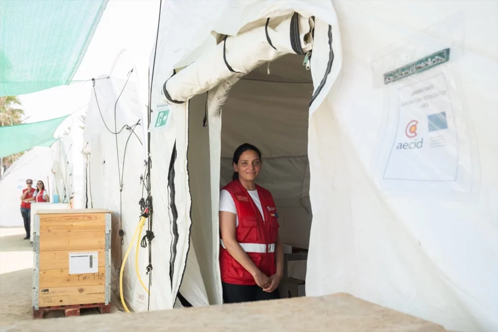 El complicado laberinto diplomático en el que se encuentra José Manuel Albares 2 Moncloa EuropaPress 6793758 mujer simulacro crisis humanitaria internacional equipo emergencias espanol Moncloa