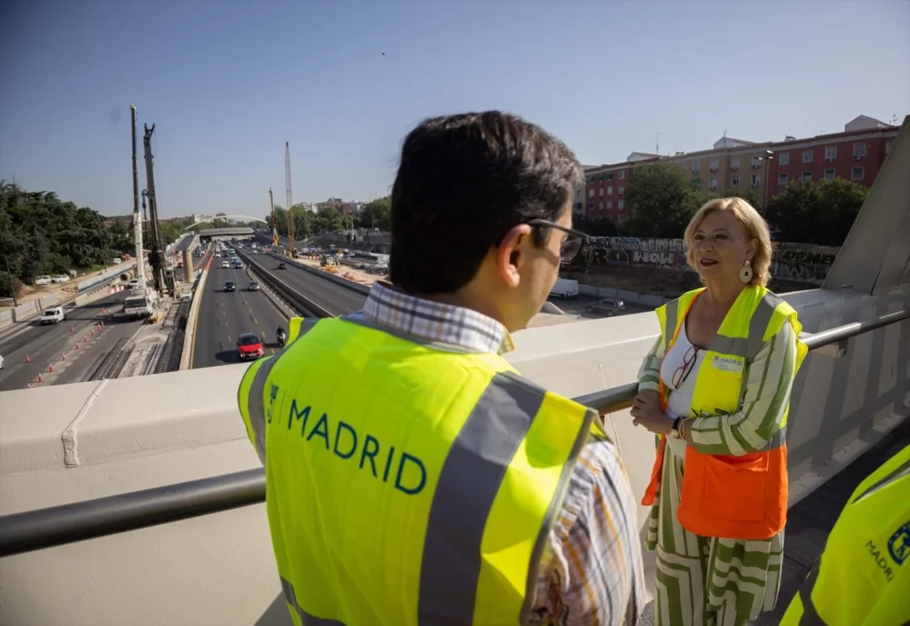 EuropaPress 6894406 delegada obras equipamientos paloma garcia romero visita desarrollo obras Moncloa