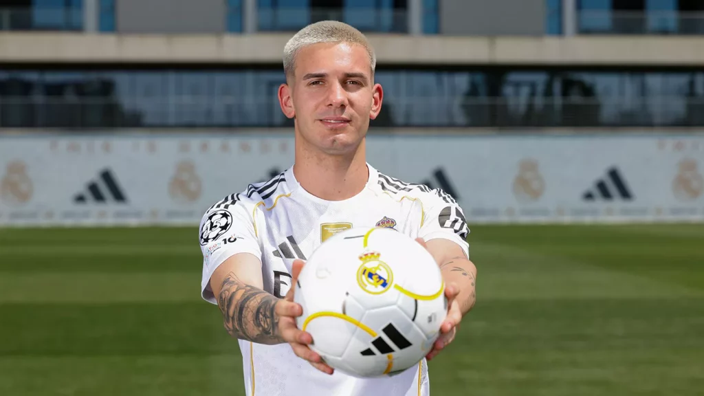 La denuncia de fraude en el fichaje de Mastantuono destapa la crisis económica en LaLiga 1 Moncloa ND MASTANTUONO PERFIL AV32669 Moncloa